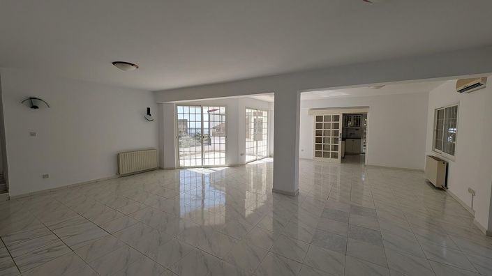 Image No.25-Appartement de 8 chambres à vendre à Limassol