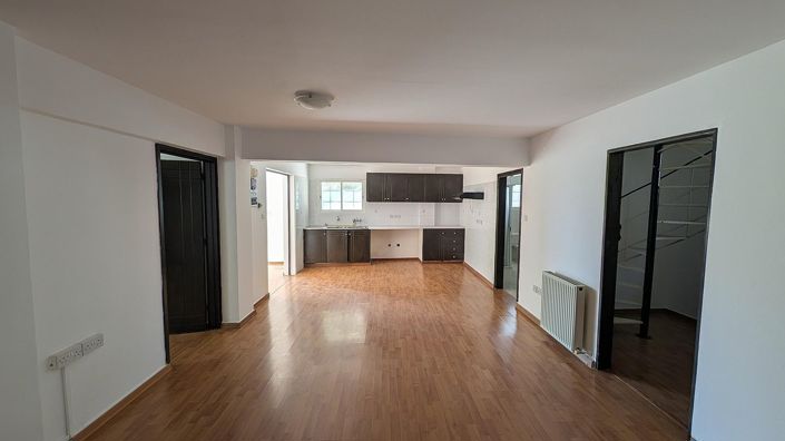 Image No.6-Appartement de 8 chambres à vendre à Limassol