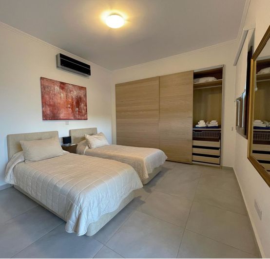 Image No.18-5 Bed Villa for sale