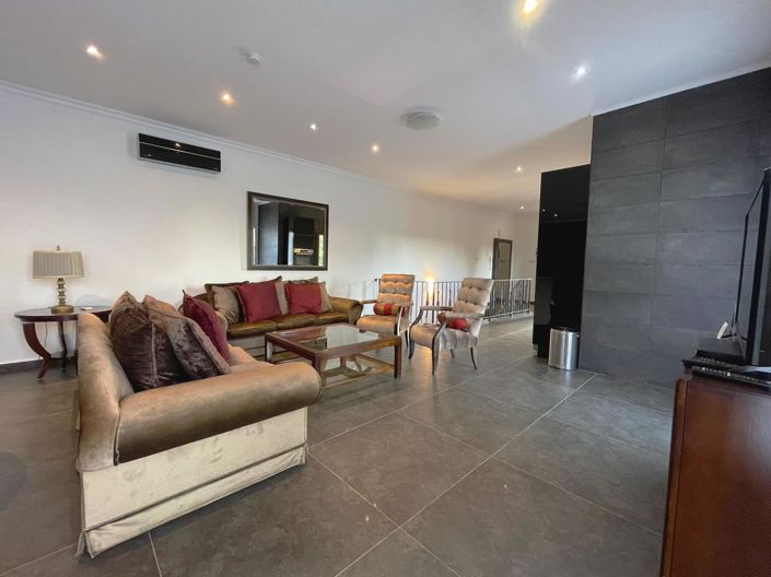 Image No.4-5 Bed Villa for sale