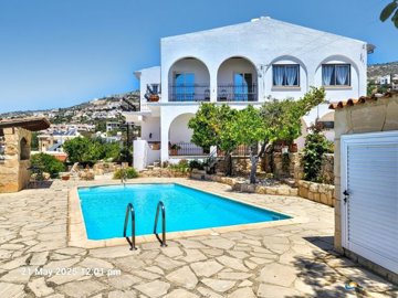 4 Bed Villa for sale