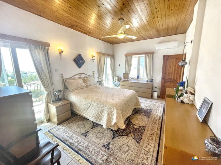 Image No.12-4 Bed Villa for sale