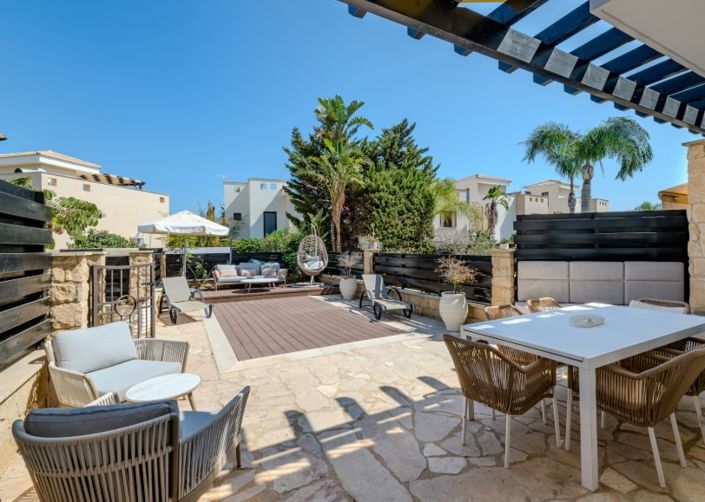 Image No.6-2 Bed Townhouse for sale