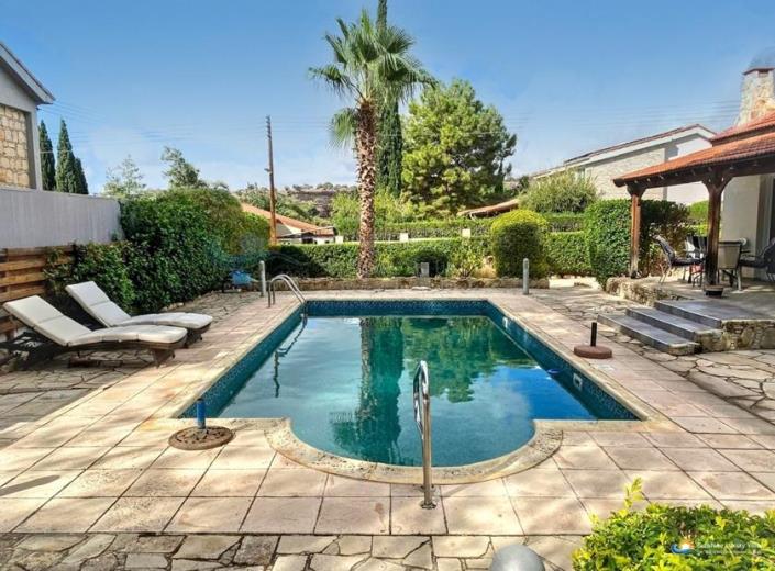 Image No.2-3 Bed Villa for sale