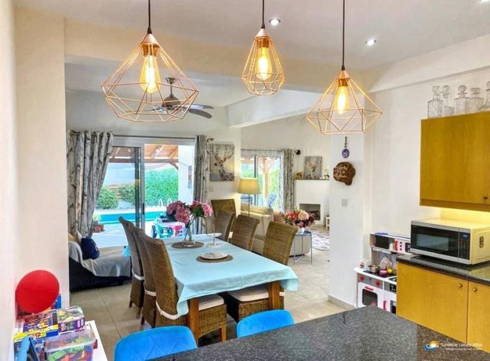 Image No.5-3 Bed Villa for sale