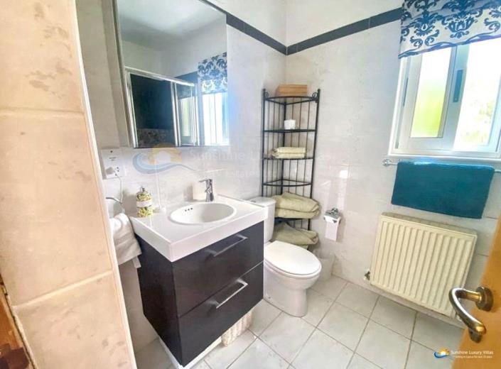 Image No.12-3 Bed Villa for sale