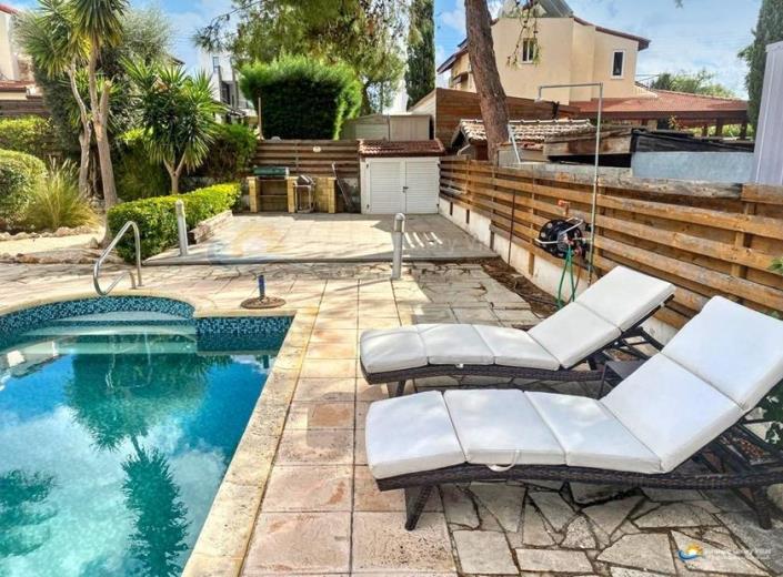 Image No.20-3 Bed Villa for sale