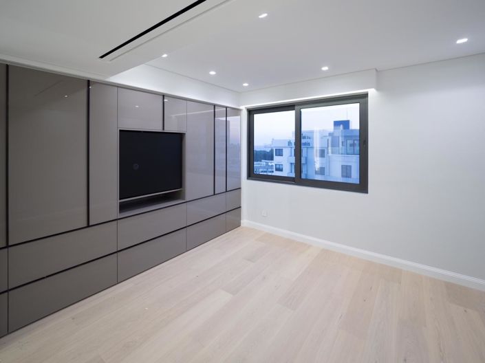 Image No.15-3 Bed Apartment for sale