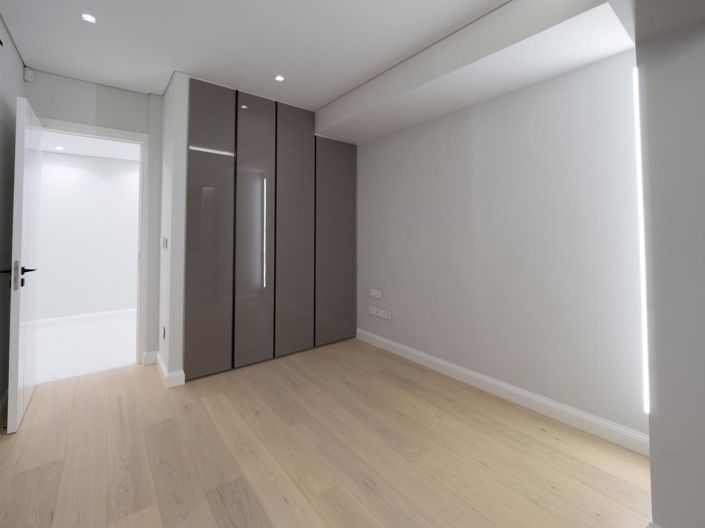 Image No.20-3 Bed Apartment for sale