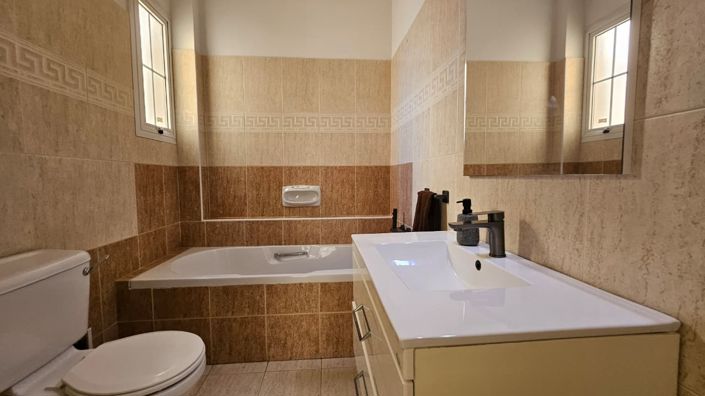 Image No.6-Appartement de 2 chambres à vendre à Larnaca