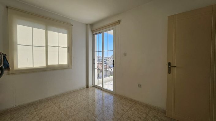 Image No.9-Appartement de 2 chambres à vendre à Larnaca