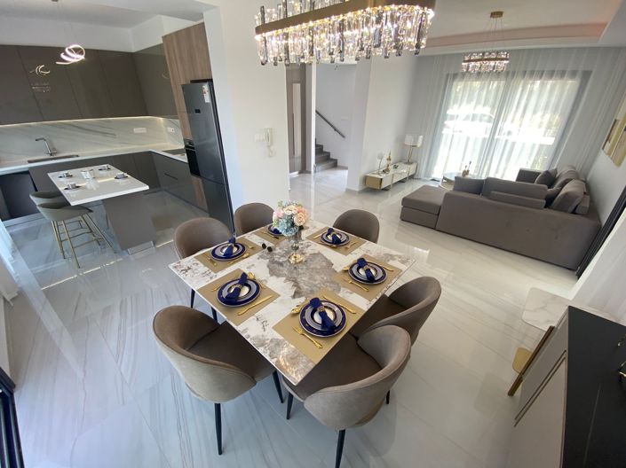 Image No.9-3 Bed Villa for sale