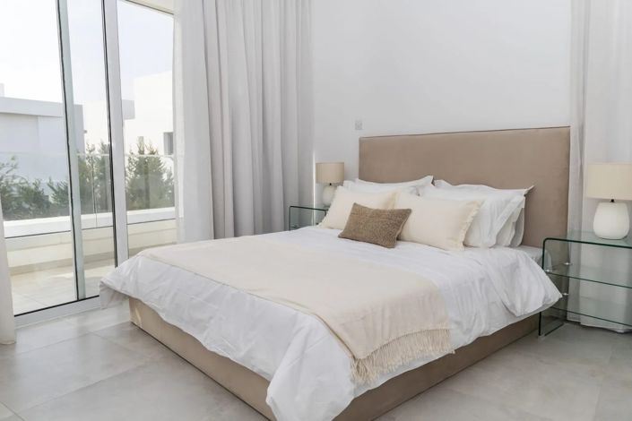 Image No.10-3 Bed Villa for sale