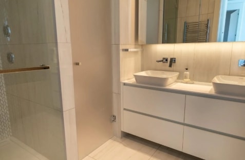 Image No.10-4 Bed Property for sale