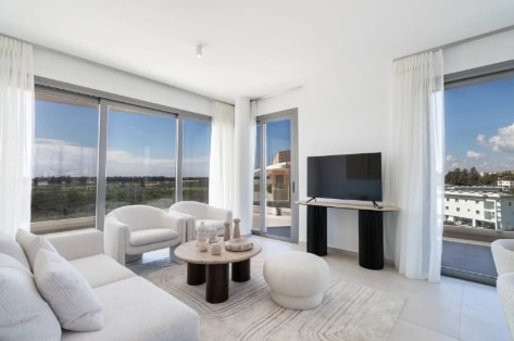 Image No.2-2 Bed Property for sale