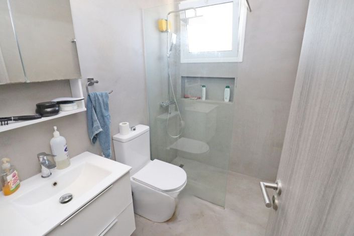 Image No.8-2 Bed Apartment for sale