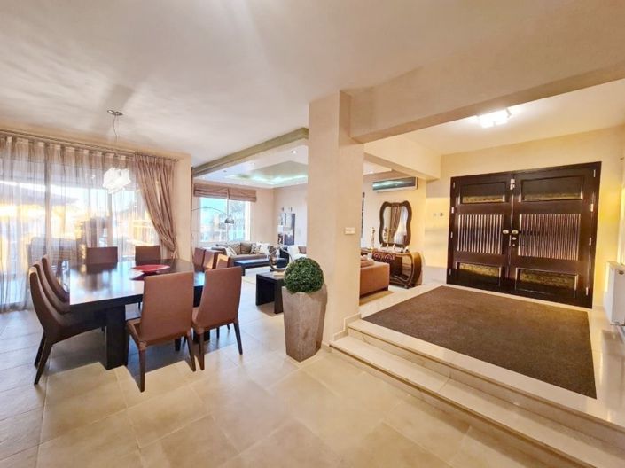 Image No.3-6 Bed Villa for sale