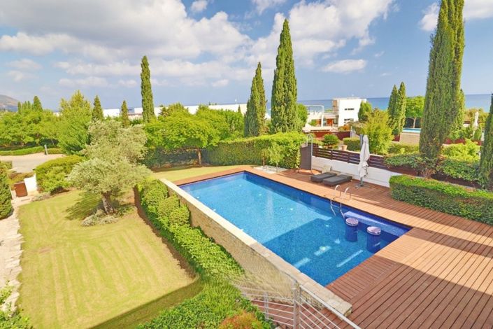 Image No.2-4 Bed Villa for sale