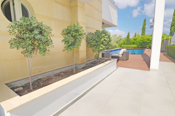 Image No.38-4 Bed Villa for sale