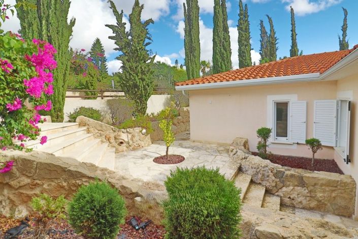 Image No.4-4 Bed Bungalow for sale