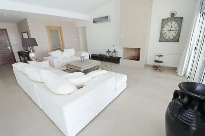 Image No.9-4 Bed Bungalow for sale