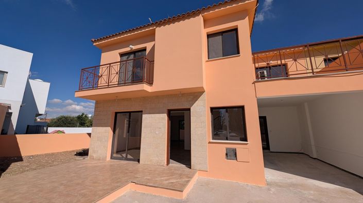 Image No.1-3 Bed Villa for sale