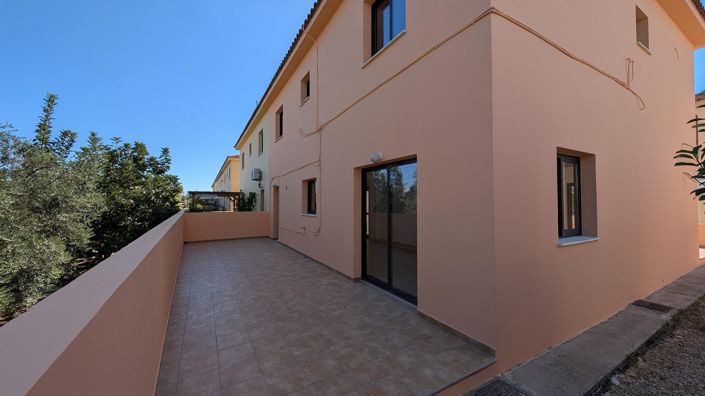 Image No.3-3 Bed Villa for sale