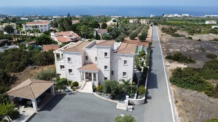 Image No.11-7 Bed Villa for sale