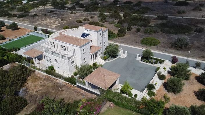 Image No.12-7 Bed Villa for sale