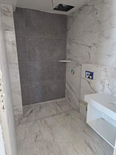 Image No.20-3 Bed Property for sale