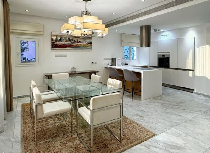 Image No.5-5 Bed Villa for sale