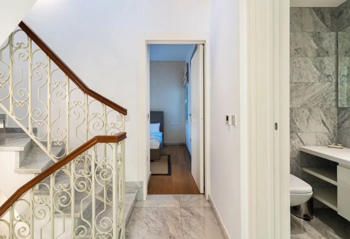 Image No.7-5 Bed Villa for sale