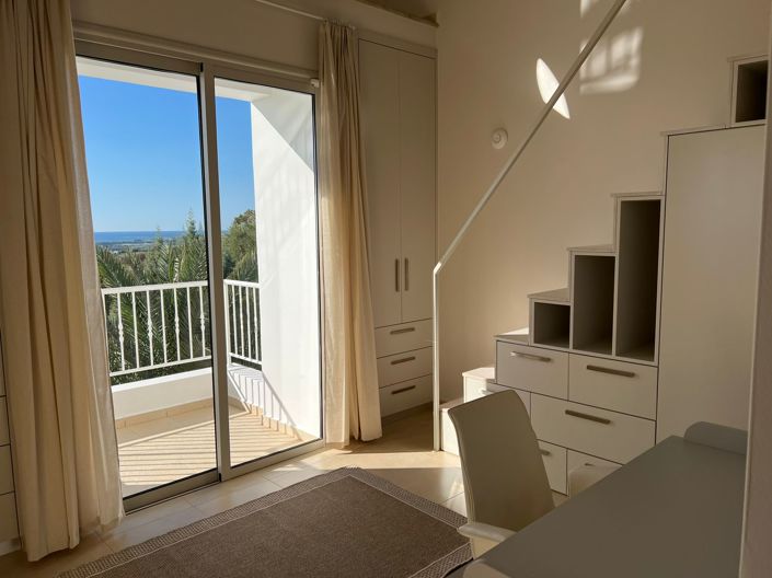 Image No.10-4 Bed Villa for sale