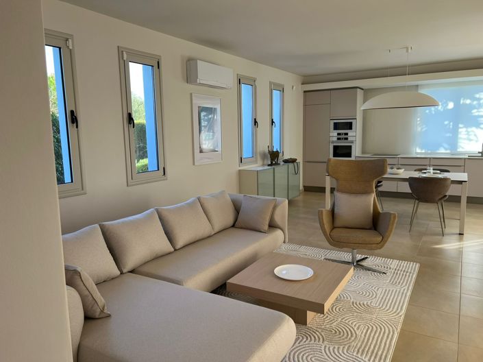 Image No.5-4 Bed Villa for sale