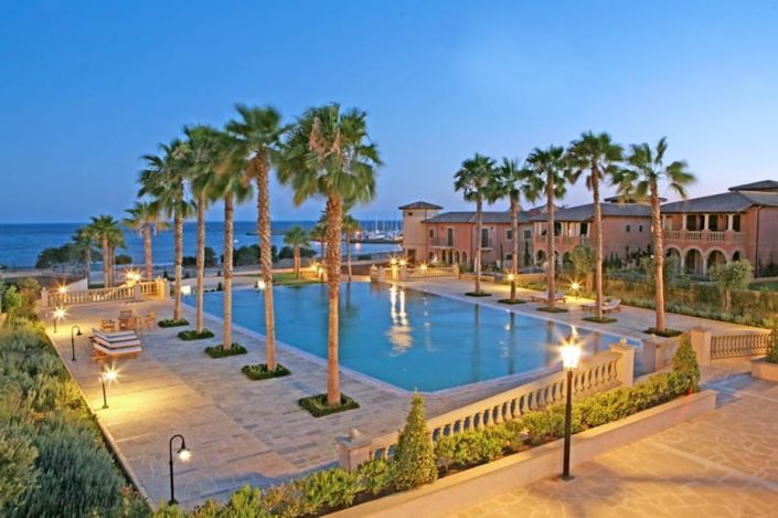 Image No.1-7 Bed Villa for sale