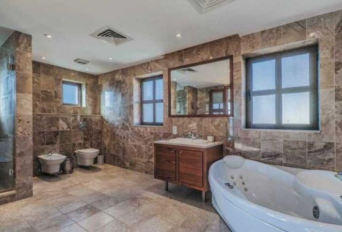 Image No.6-7 Bed Villa for sale