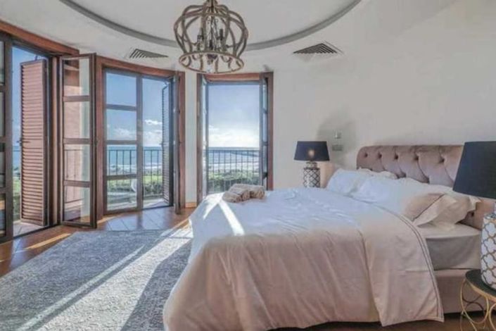 Image No.7-7 Bed Villa for sale