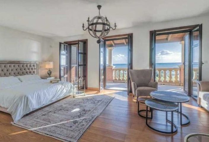 Image No.8-7 Bed Villa for sale