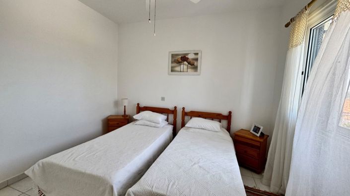 Image No.19-2 Bed Property for sale