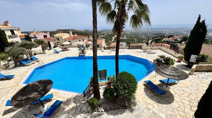 Image No.27-2 Bed Property for sale