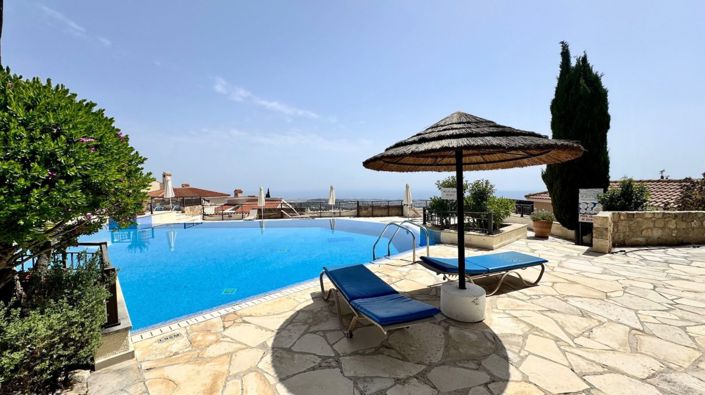 Image No.33-2 Bed Property for sale