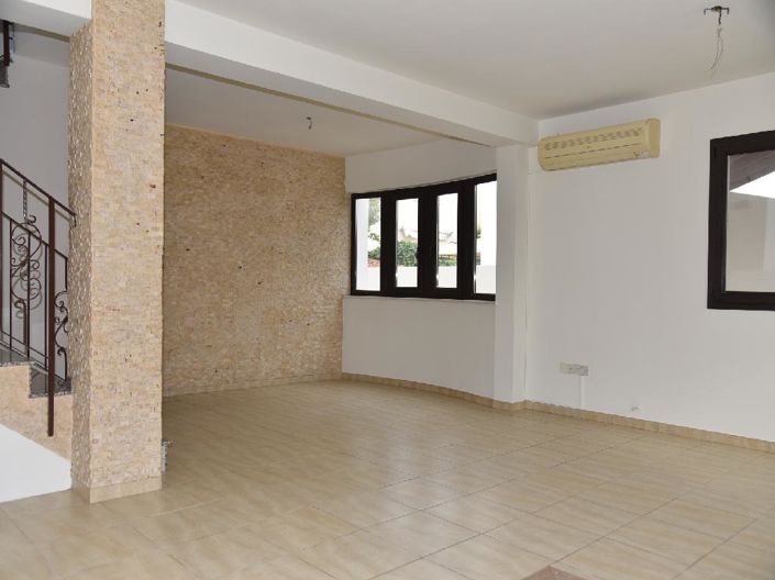 Image No.1-3 Bed Villa for sale