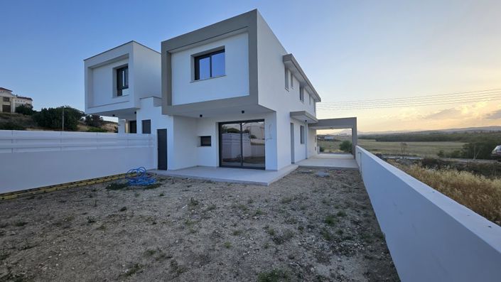 Image No.1-Villa de 3 chambres à vendre à Larnaca