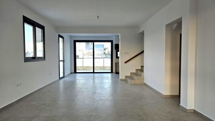 Image No.12-3 Bed Villa for sale