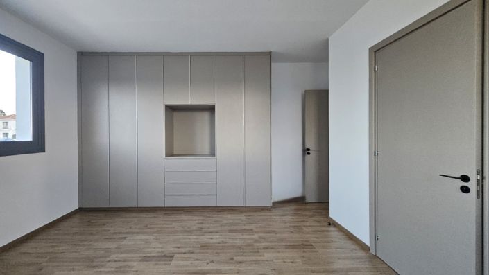 Image No.14-3 Bed Villa for sale