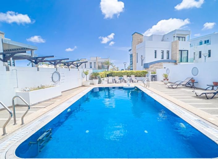 Image No.3-5 Bed Villa for sale