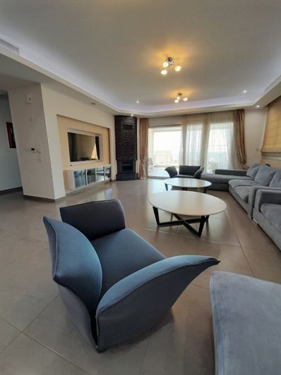 Image No.6-4 Bed Property for sale