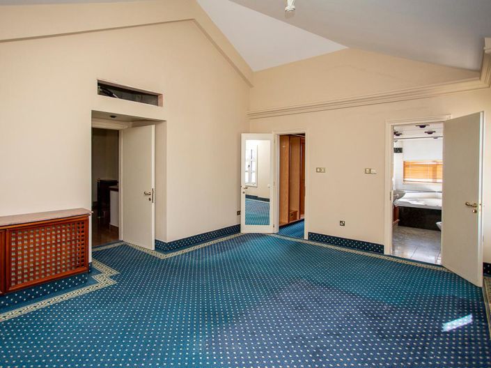 Image No.11-4 Bed Villa for sale