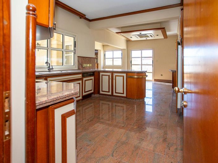 Image No.9-4 Bed Villa for sale