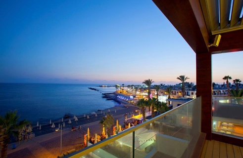 Image No.1-Propriété de 9 chambres à vendre à Paphos